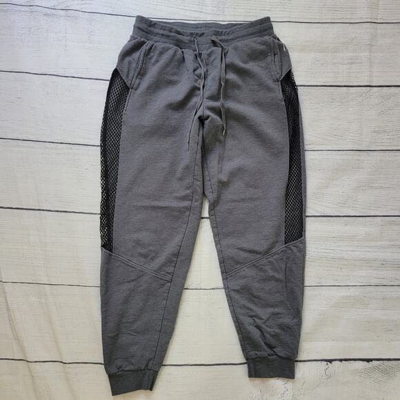 Game of Thrones Size	M House Emblem Joggers Mesh Side Vents HBO Fantasy Sweats - Picture 3 of 10